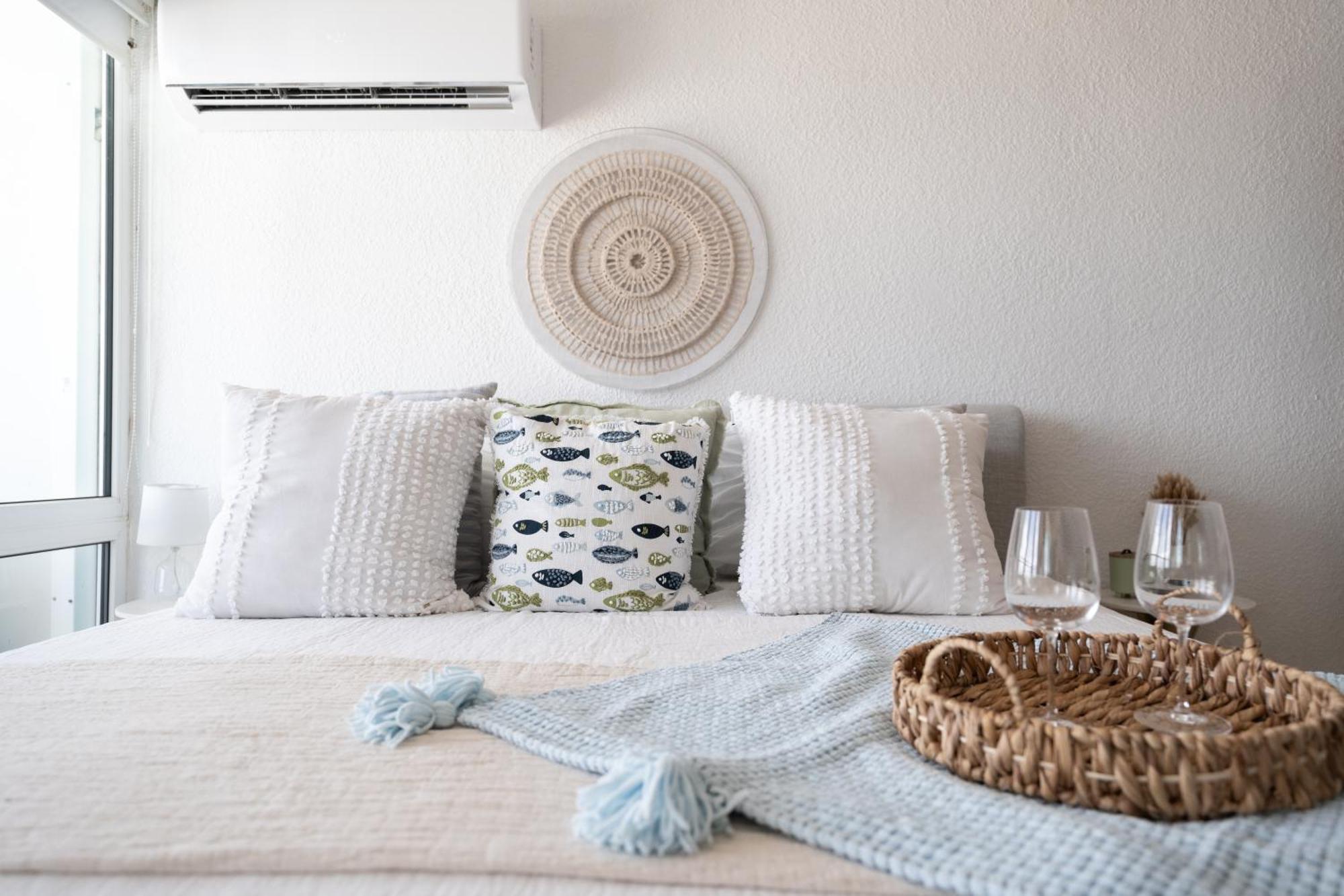Ocean View Deluxe Suite: Pvt. Beach & Pool 산후안 외부 사진