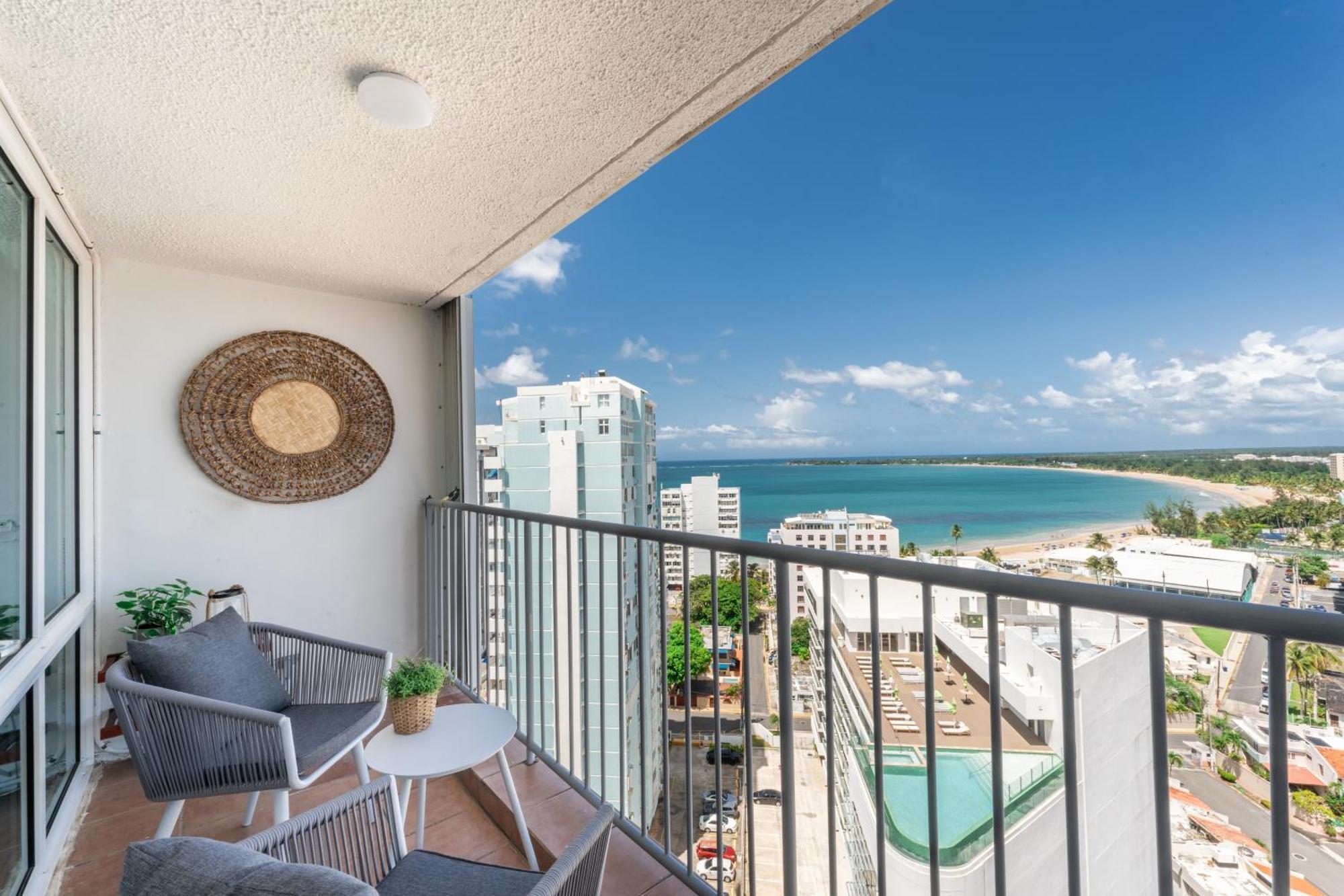 Ocean View Deluxe Suite: Pvt. Beach & Pool 산후안 외부 사진